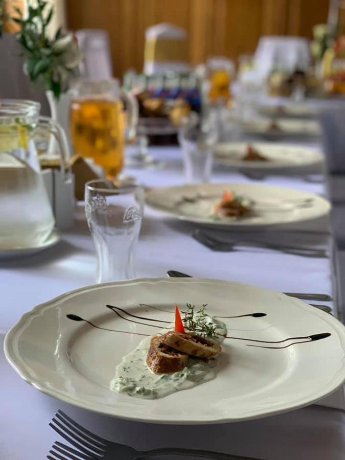 Restauracja Noclegi Ruczaj Nowy Targ Eksteriør billede